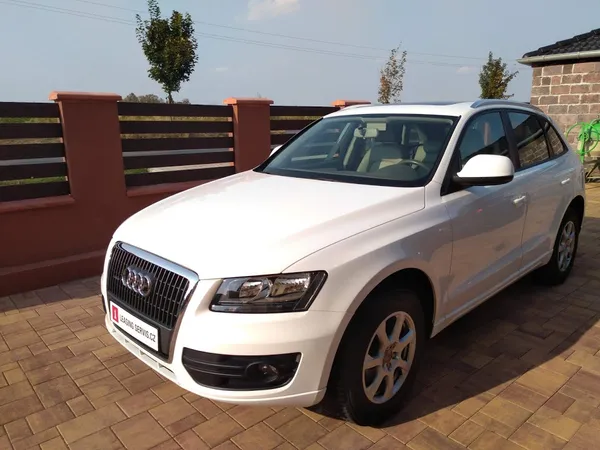 Audi Q5 S-Line quattro - Dovoz Karlín