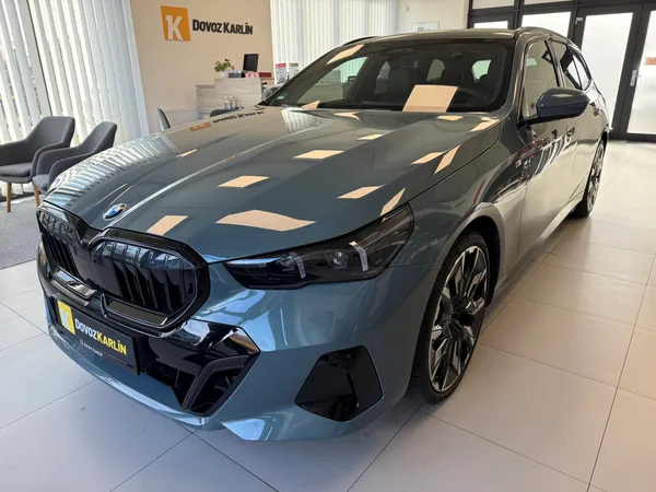 BMW 540xD Touring, M Sport pro,  B&W