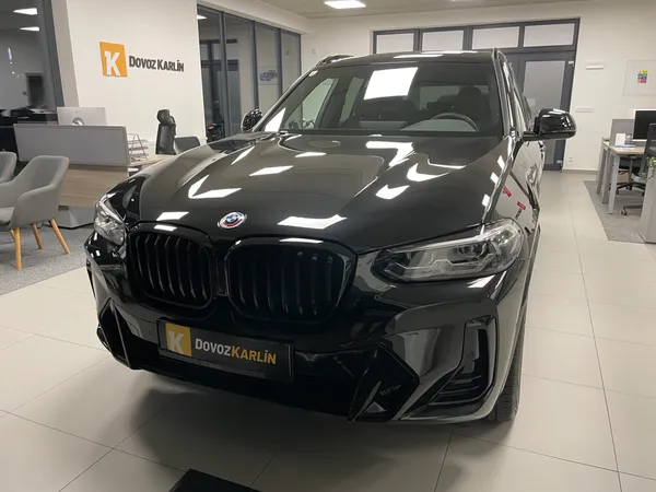 BMW X3 dovezene z Rakouska