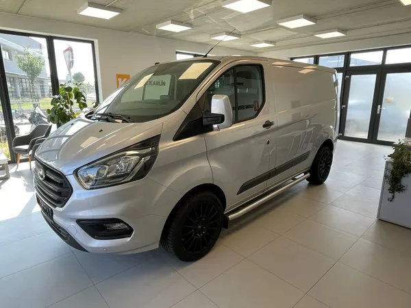Ford Transit Custom — dovoz dodávek a nákladních vozů