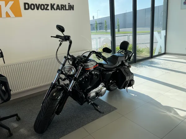 Harley-Davidson Sportster — dovoz motocyklů