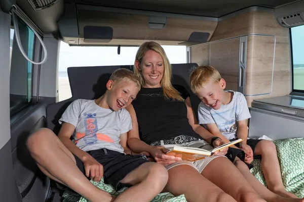 VW California Ocean — obytný prostor